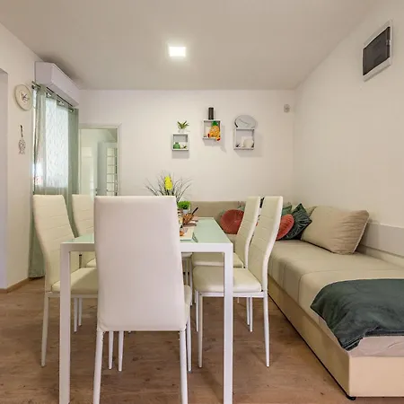 Amazing In With Wifi Apartment *